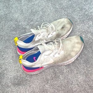 Nike epic react (rare color)